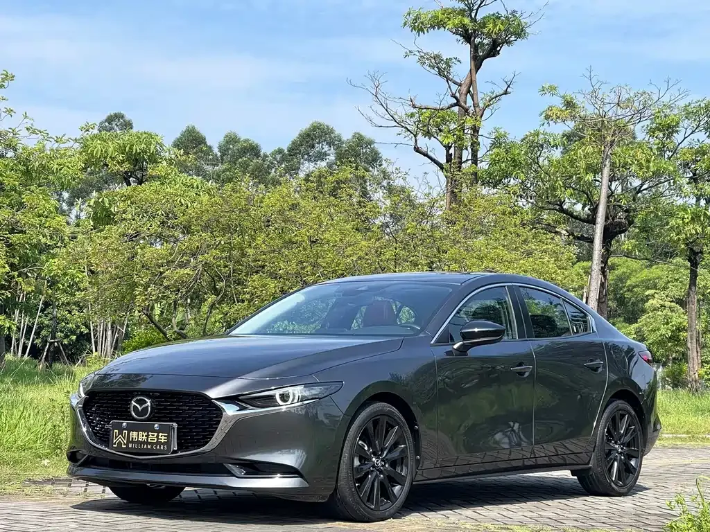 Mazda 3 Axela 2024