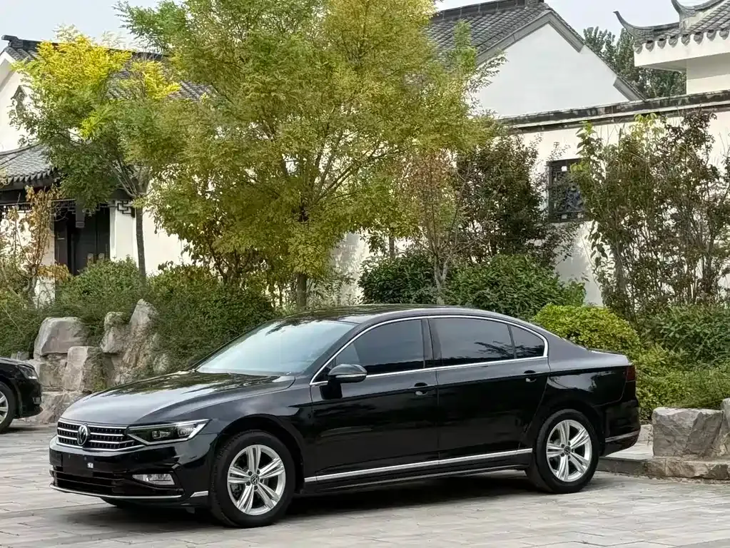 Volkswagen Magotan 2024