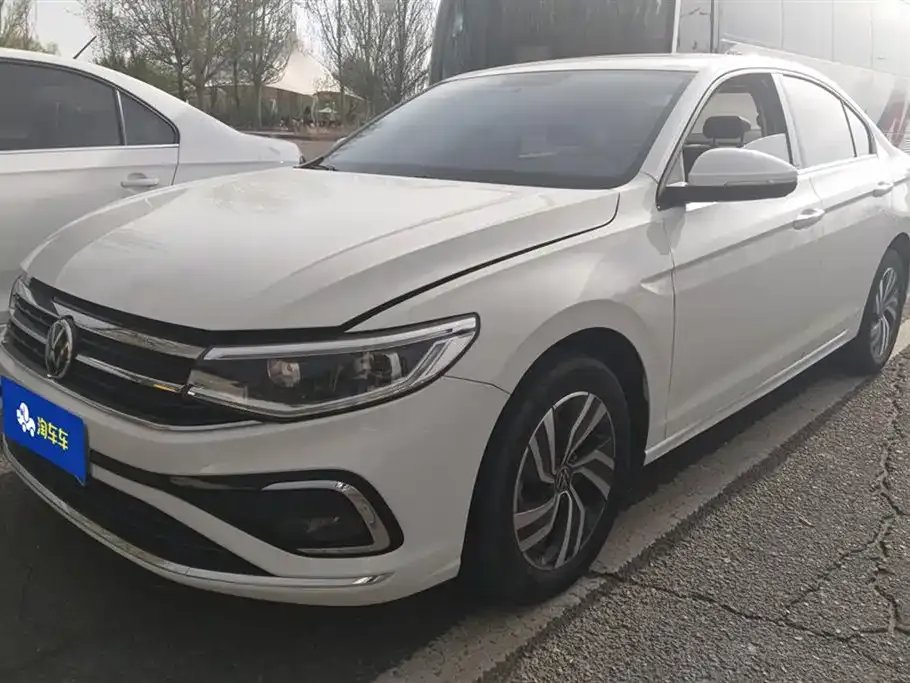 Volkswagen Bora 2023
