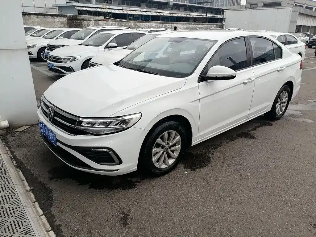 Volkswagen Bora 2024