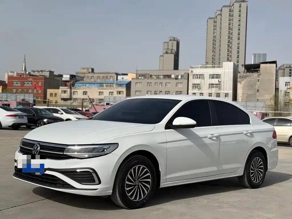 Volkswagen Bora 2023