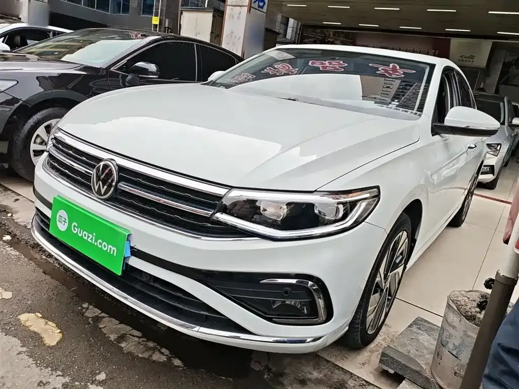 Volkswagen Bora 2023