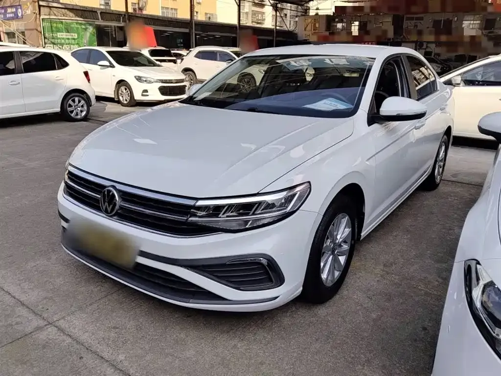 Volkswagen Bora 2023
