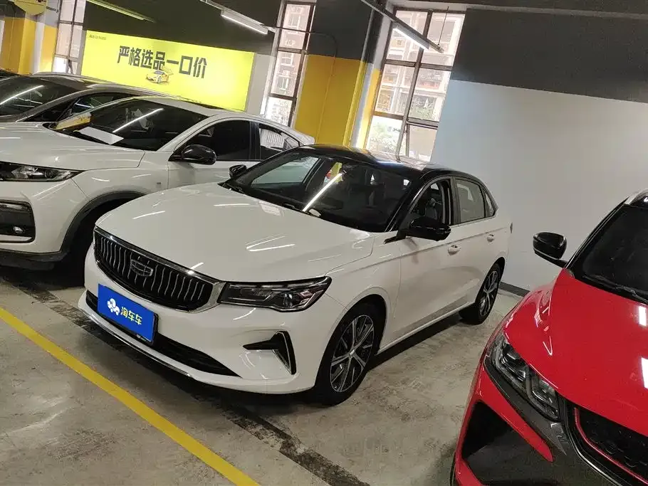 Geely Emgrand 2024