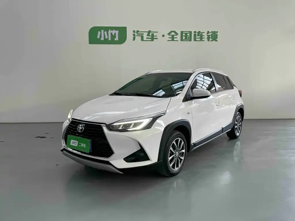 Toyota Yaris L 2022