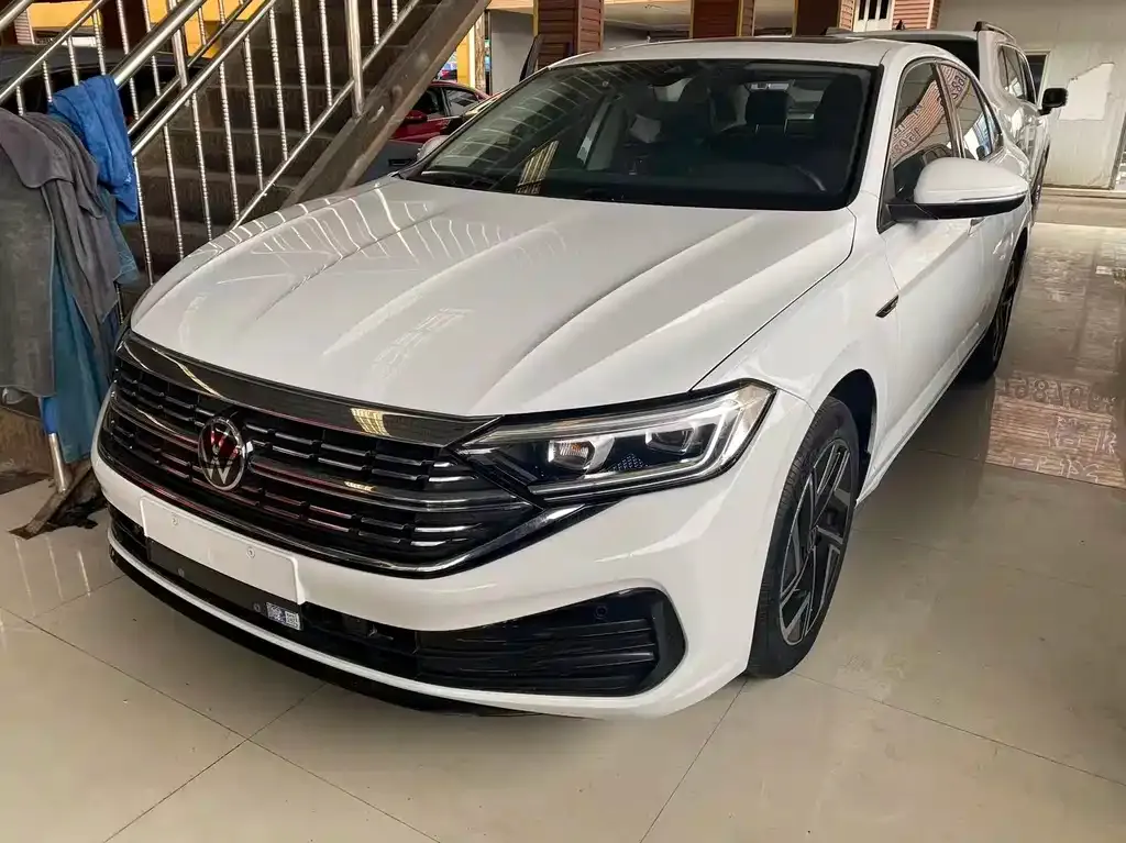 Volkswagen Sagitar 2023