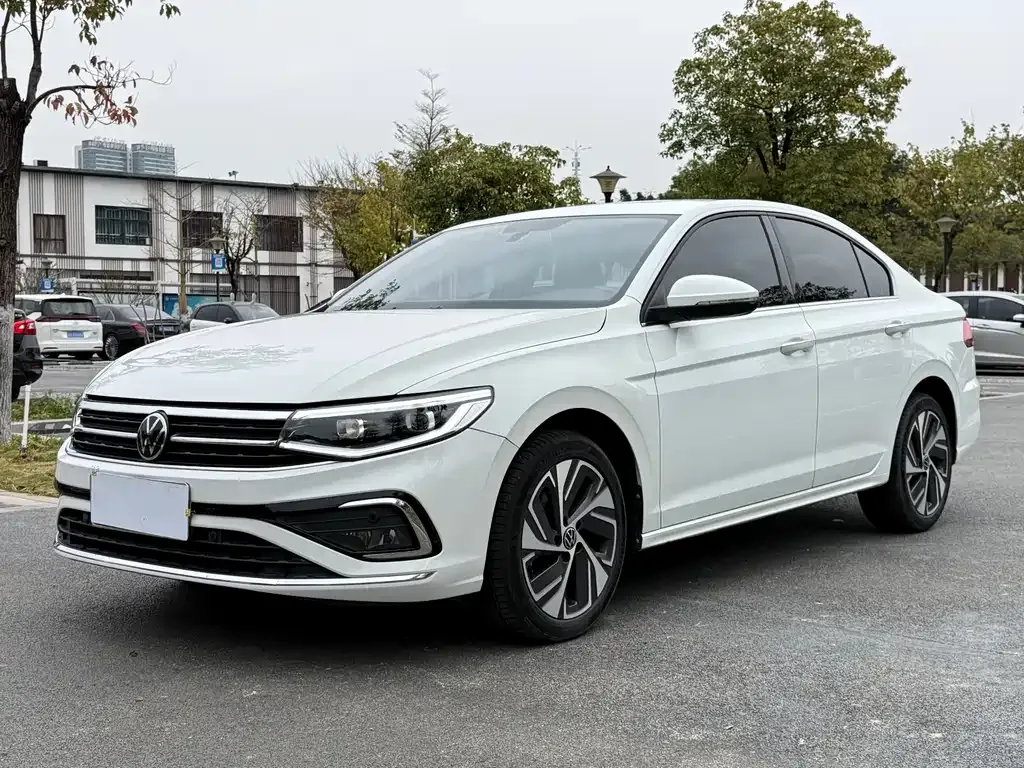 Volkswagen Bora 2023