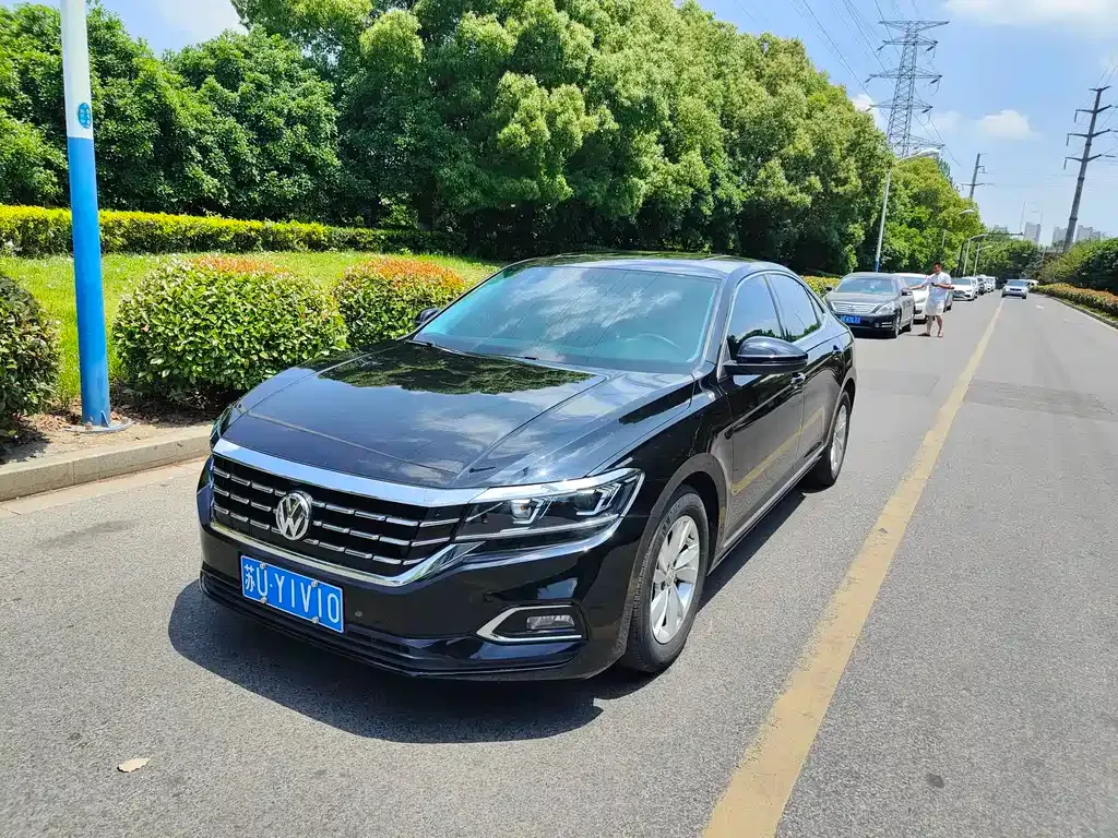 Volkswagen Passat 2022