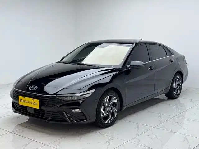 Hyundai Elantra 2024