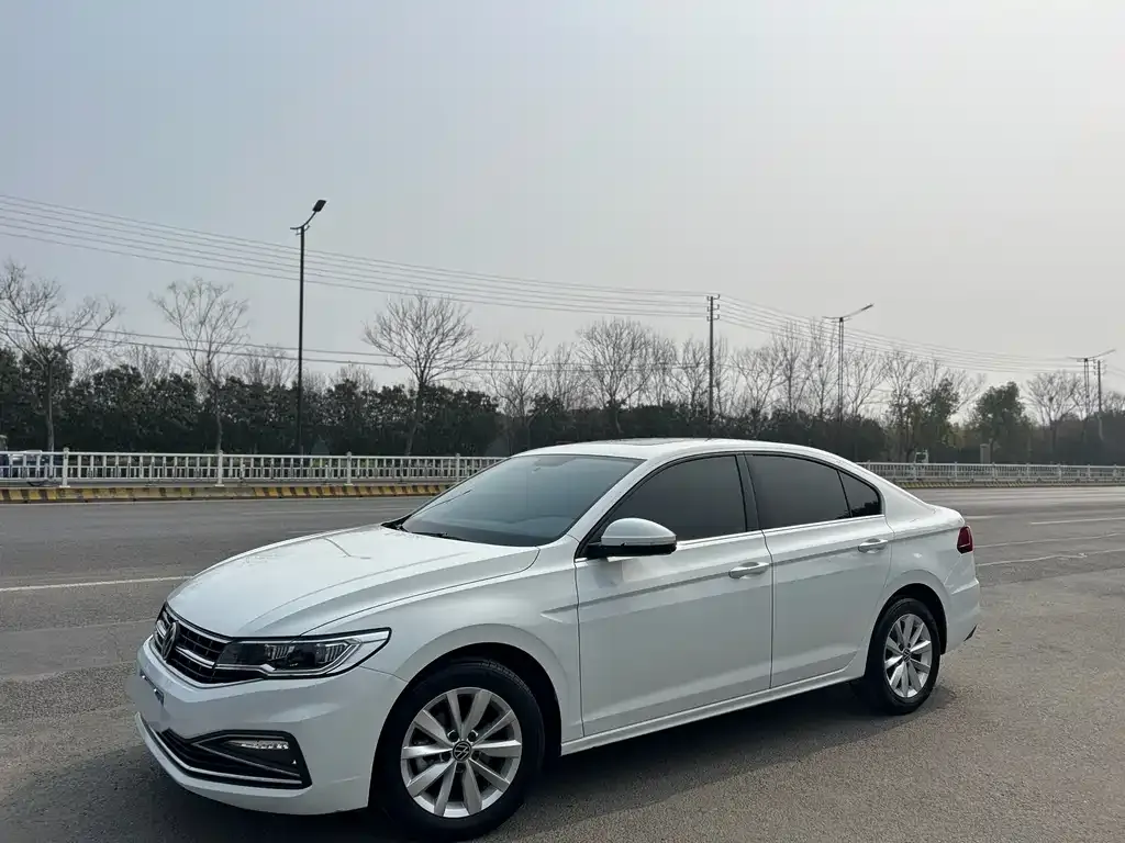 Volkswagen Bora 2022