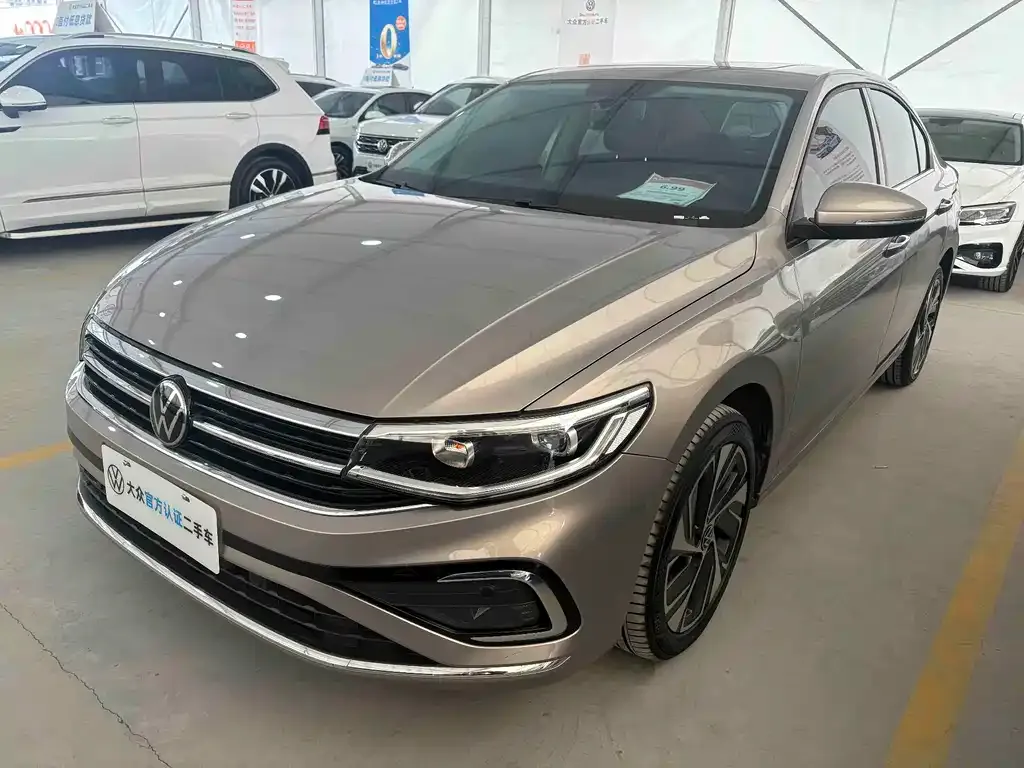Volkswagen Bora 2023