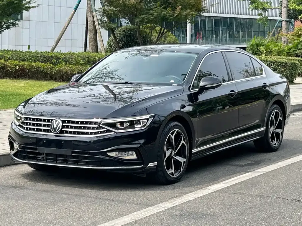 Volkswagen Magotan 2024