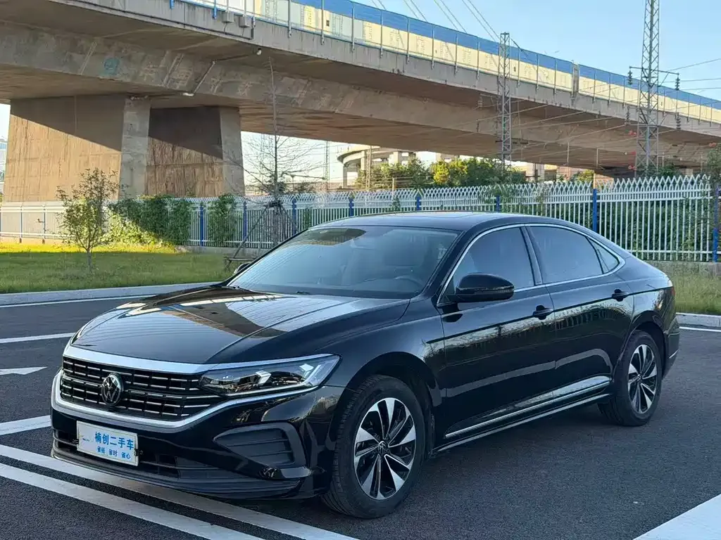 Volkswagen Passat 2025