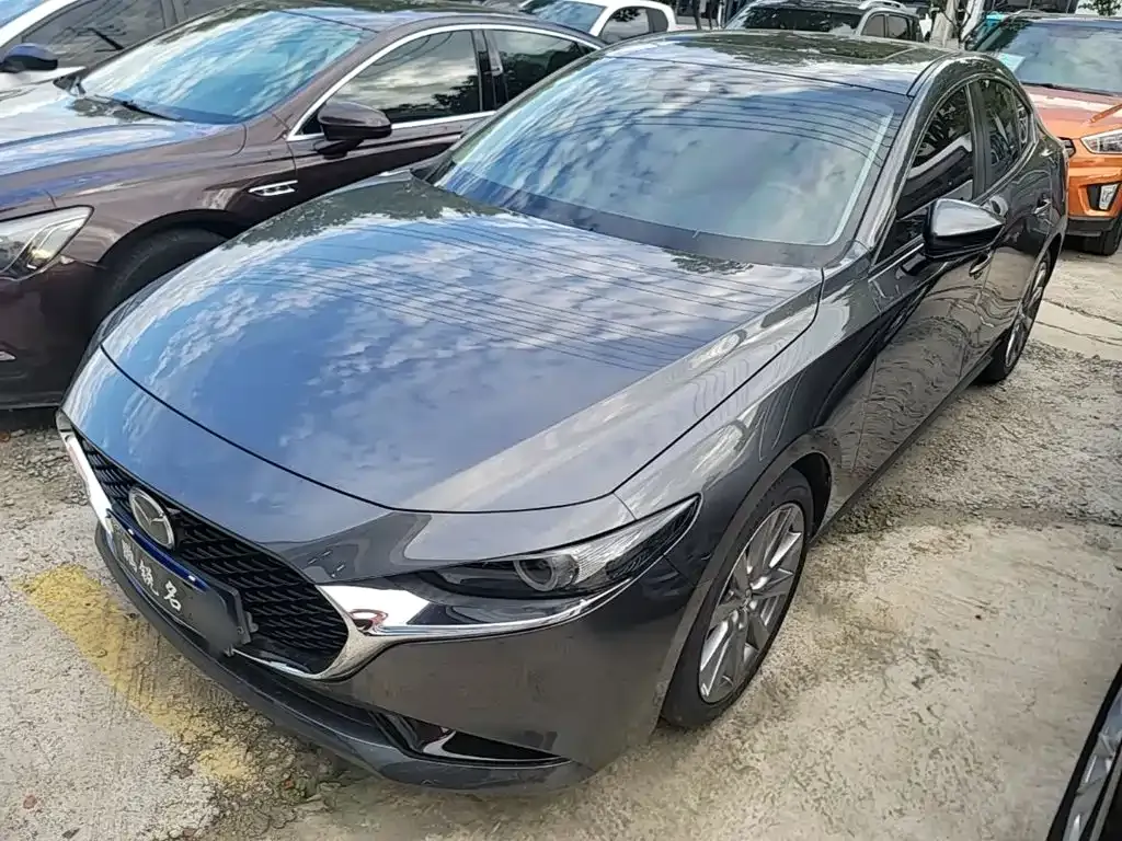 Mazda 3 Axela 2024