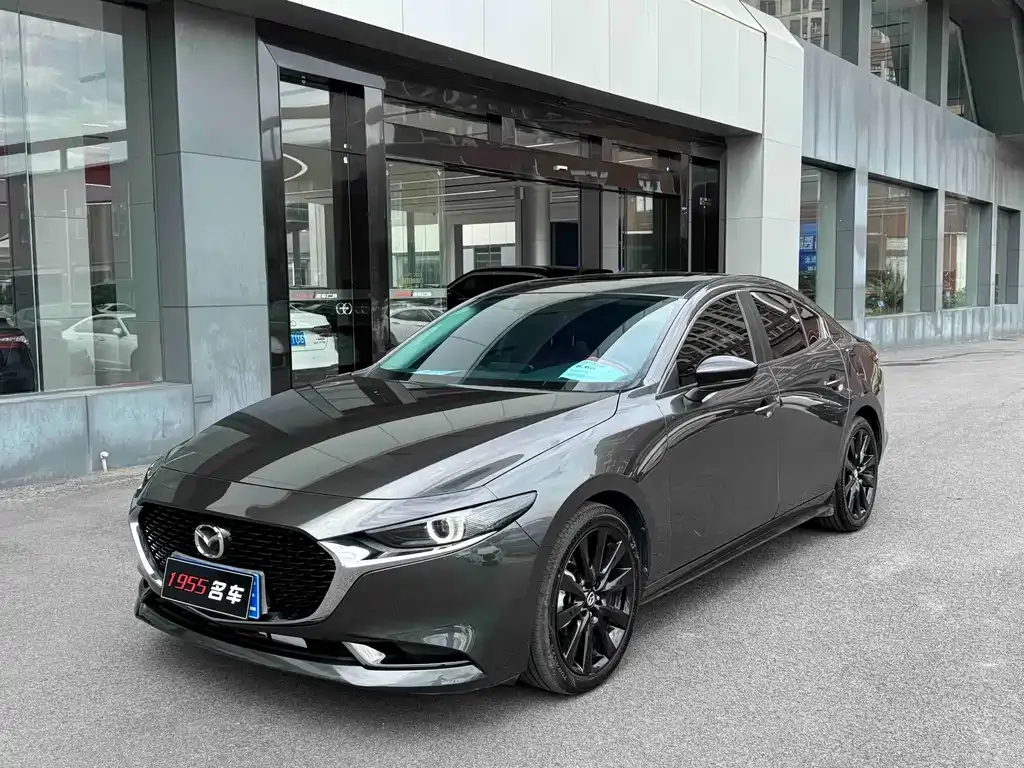 Mazda 3 Axela 2024