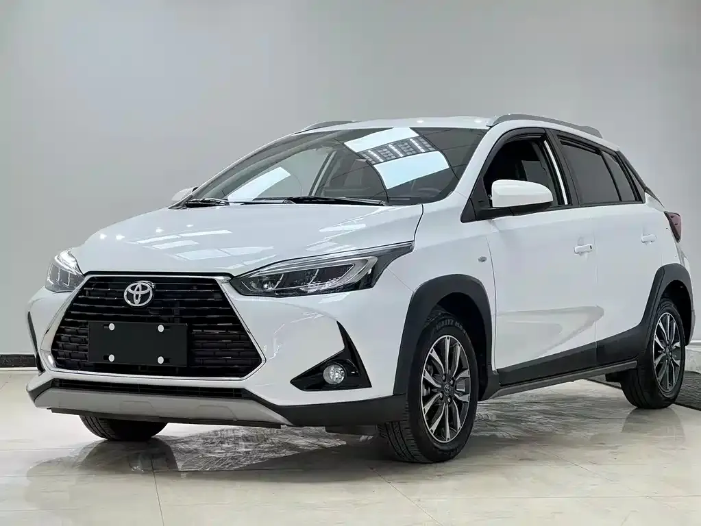 Toyota Yaris L 2022