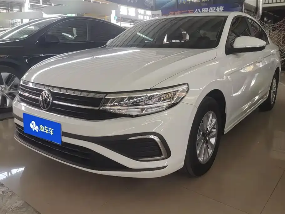 Volkswagen Bora 2023