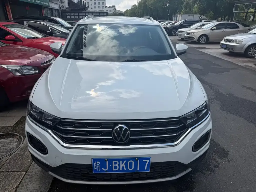 Volkswagen T-Roc 2023