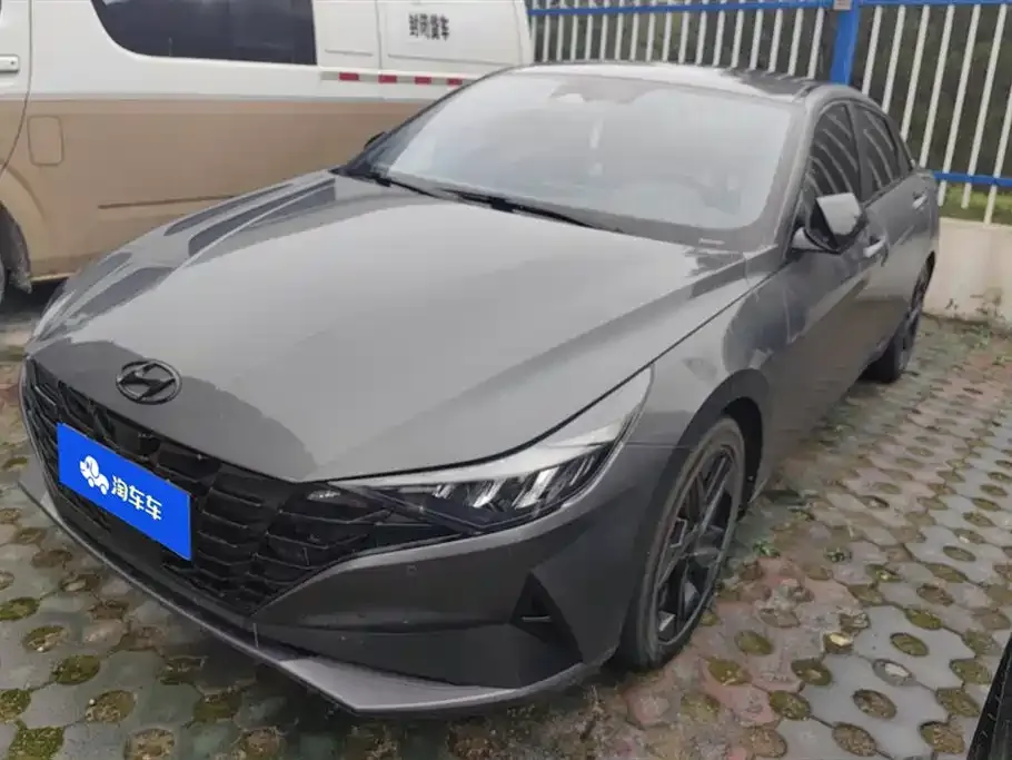 Hyundai Elantra 2023