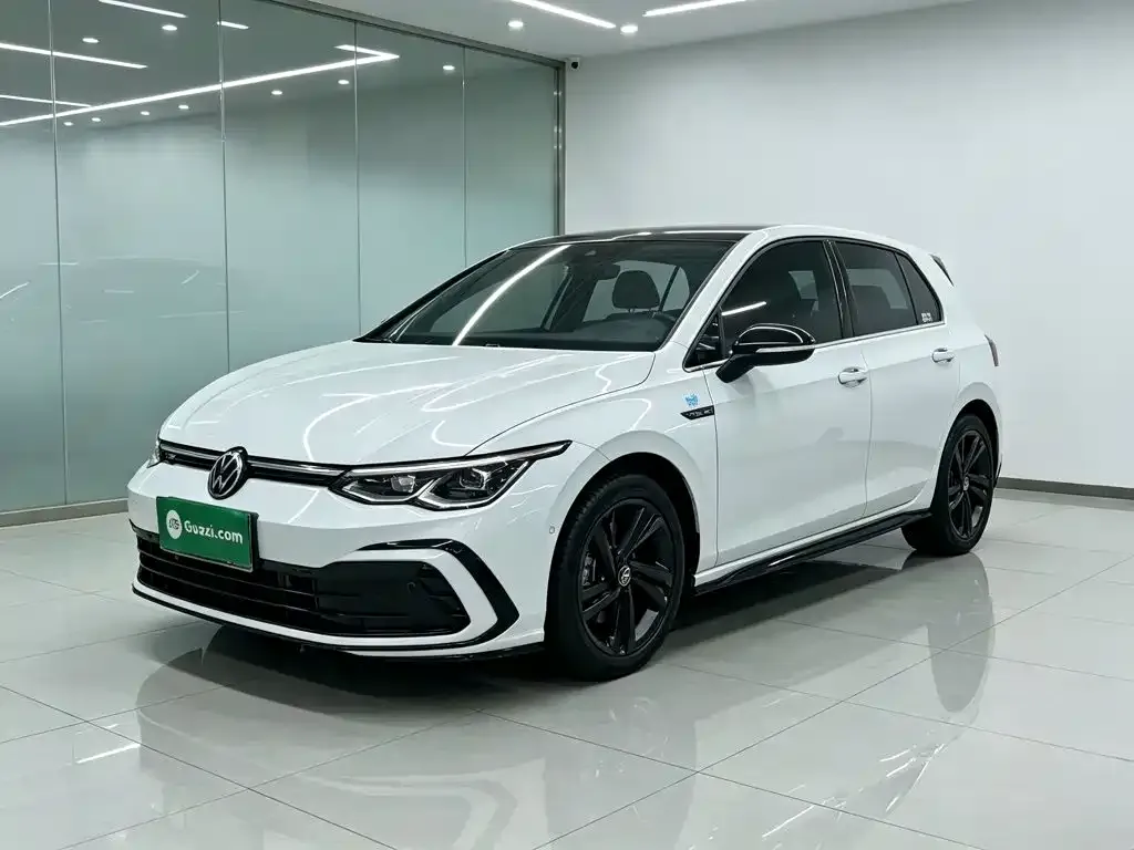 Volkswagen Golf 2024