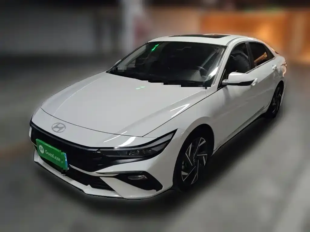 Hyundai Elantra 2024