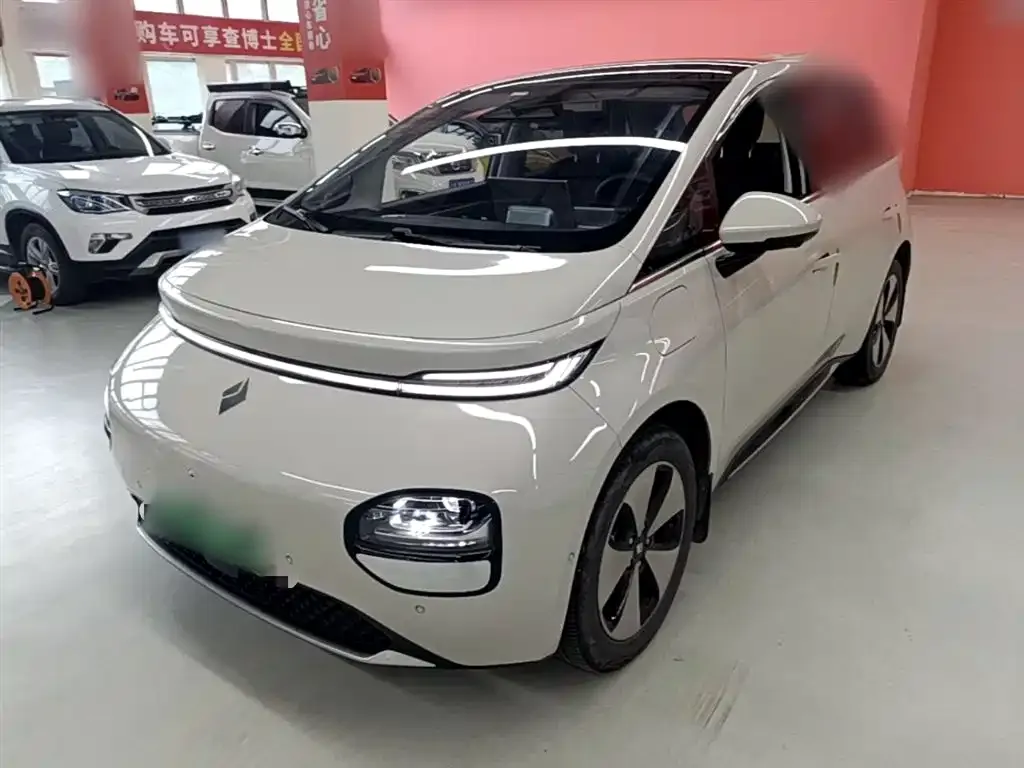 Baojun Yunduo 2024