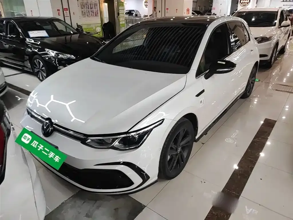 Volkswagen Golf 2024