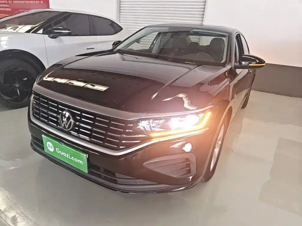 Volkswagen Passat 2025