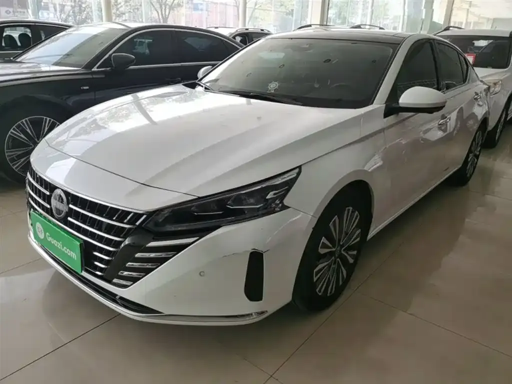 Nissan Teana 2024