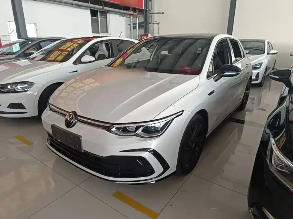Volkswagen Golf 2024