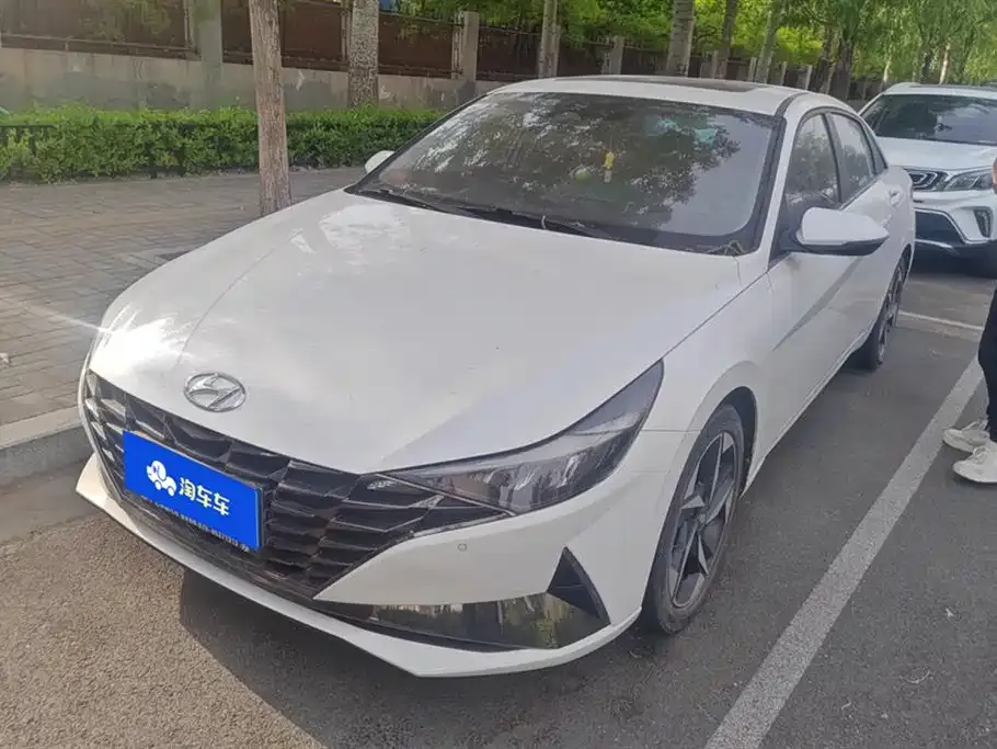 Hyundai Elantra 2023