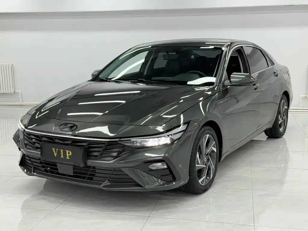 Hyundai Elantra 2023