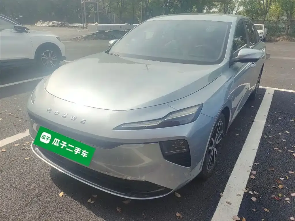 Roewe D6 2025