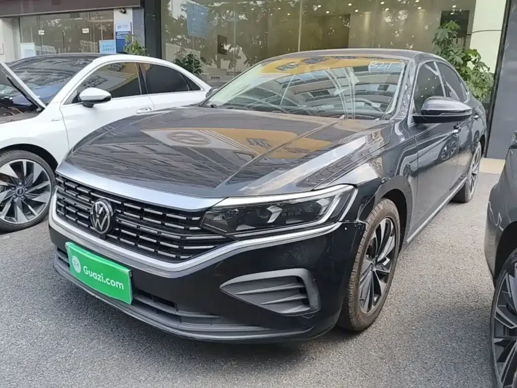 Volkswagen Passat 2025