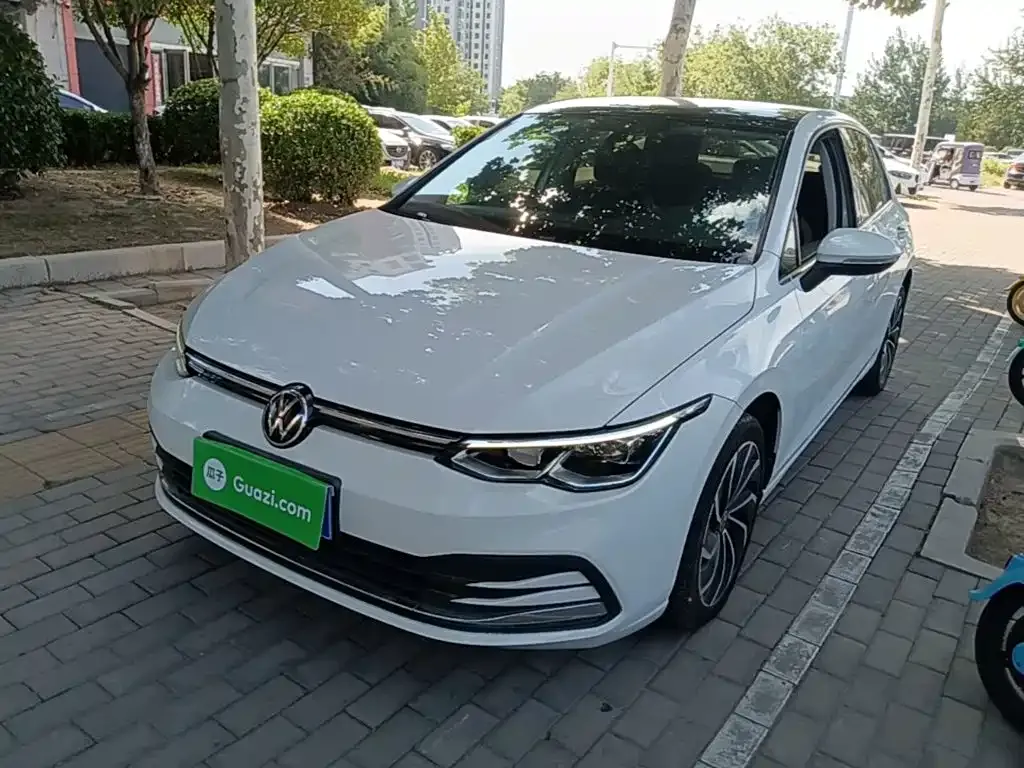 Volkswagen Golf 2022