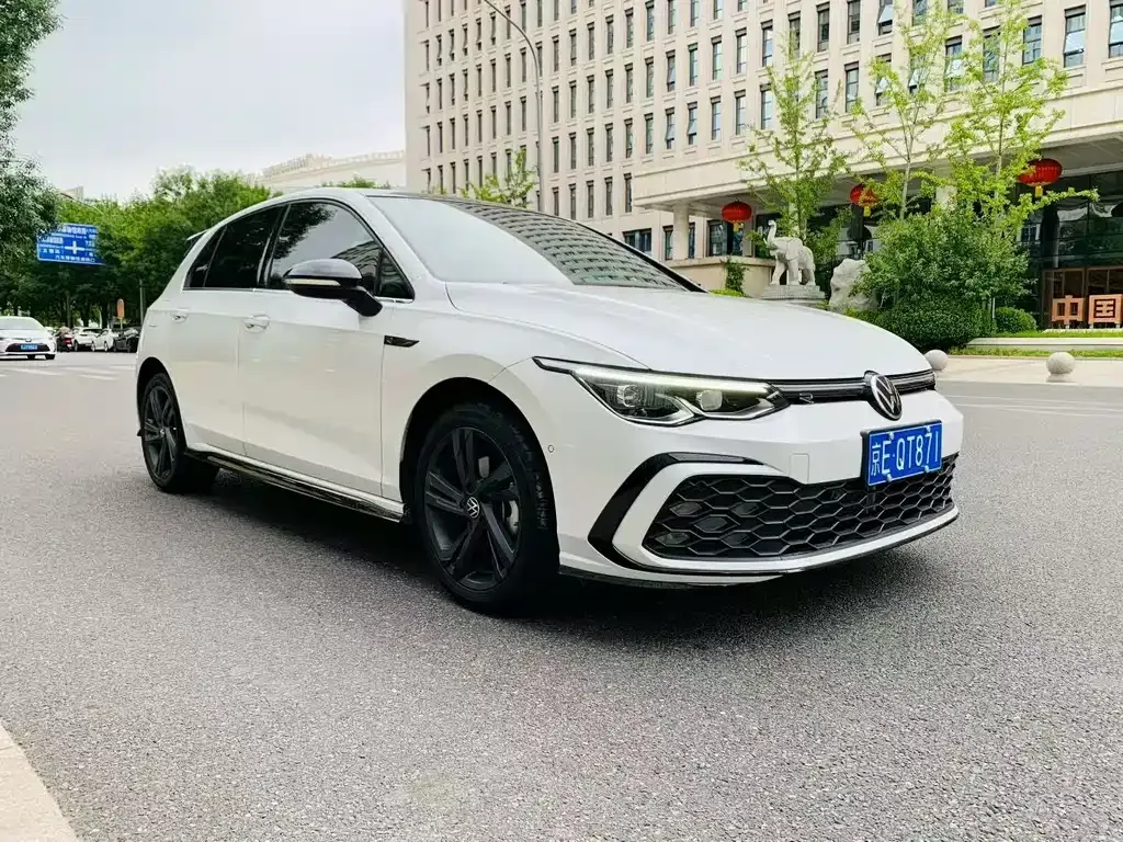 Volkswagen Golf 2024
