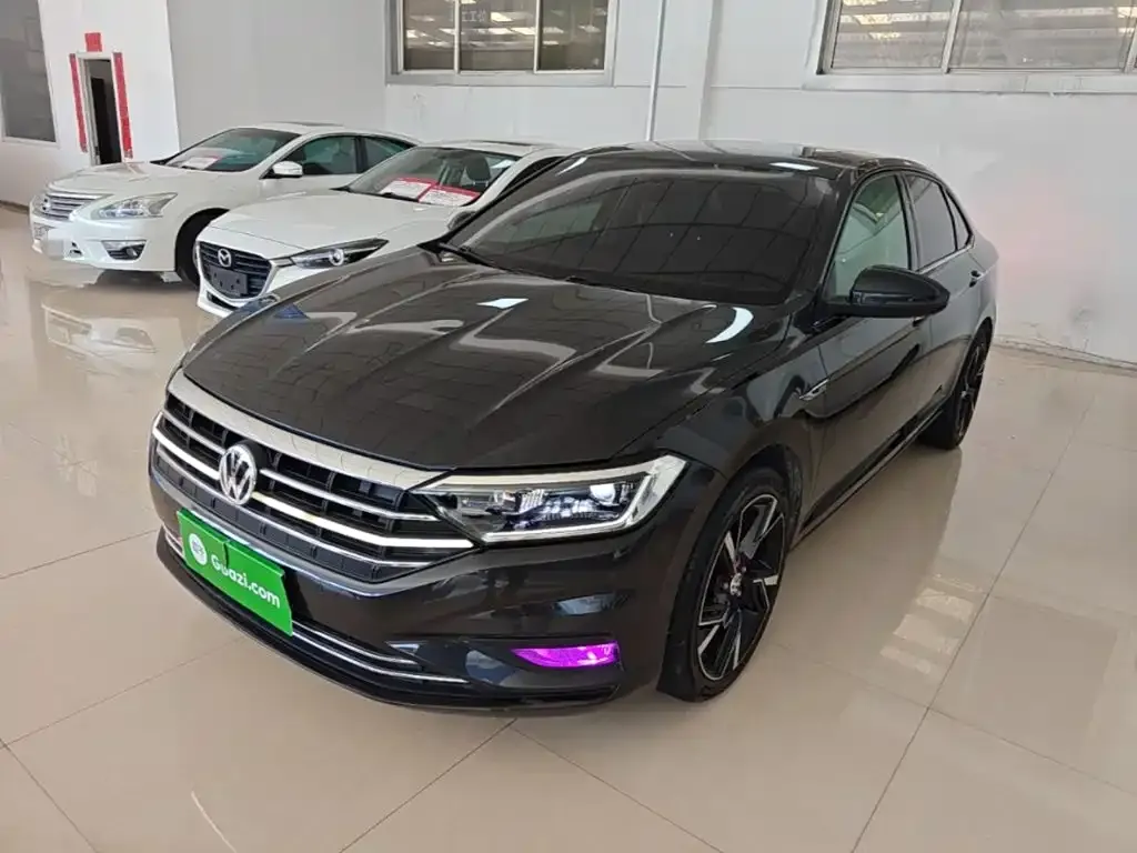 Volkswagen Sagitar 2022
