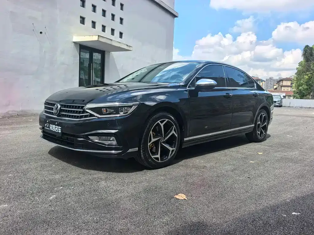 Volkswagen Magotan 2024