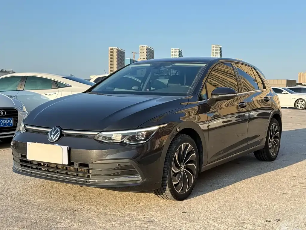 Volkswagen Golf 2022