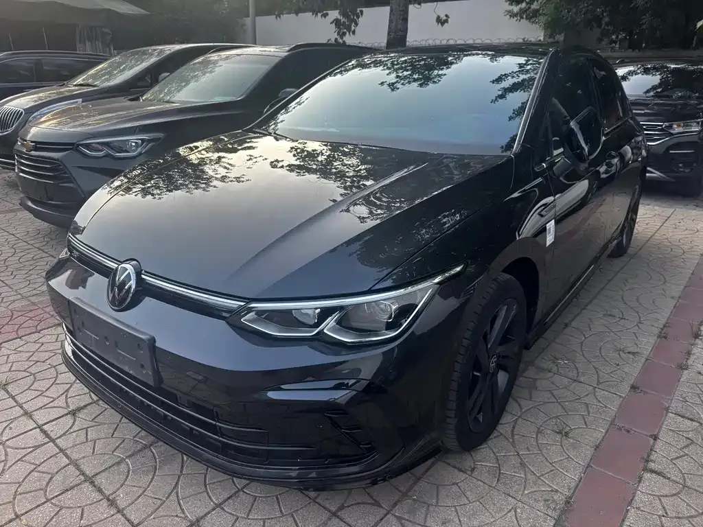 Volkswagen Golf 2024