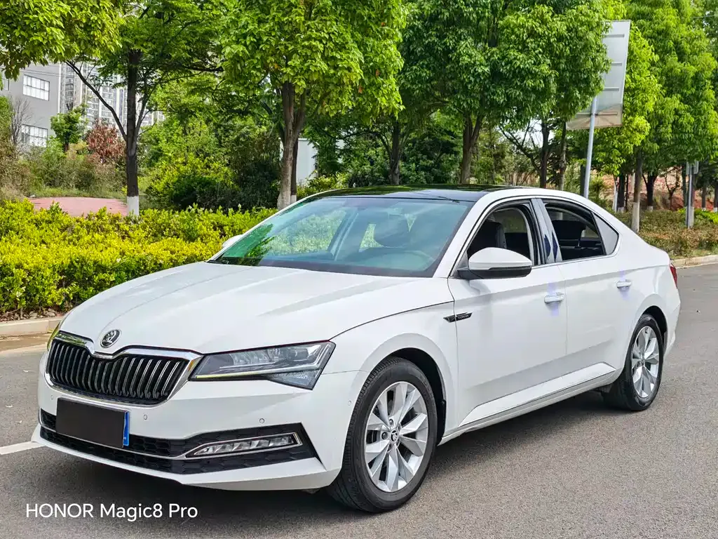 Skoda Superb 2021