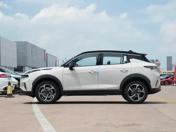 Lynk & Co 06 Relive 2026