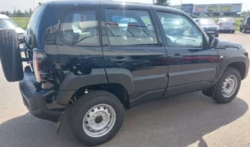 LADA Niva Travel 1.7 MT, 2024