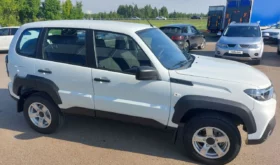 LADA Niva Travel 1.7 MT, 2024